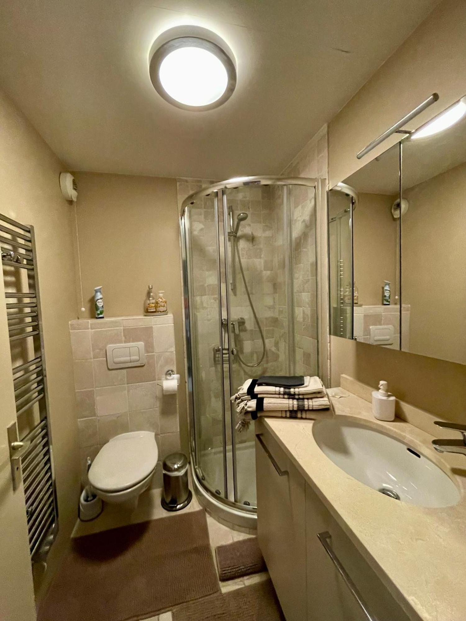 Superbe Appartement En Bord De Mer, Pres Du Centre Et Des Plages 멍똥 외부 사진